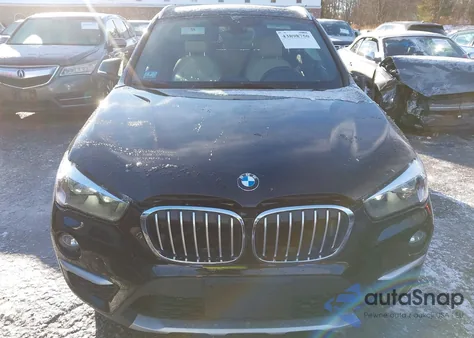 2017 BMW X1 xDrive28I z USA, uszkodzony, nr VIN WBXHT3C30H5F71445